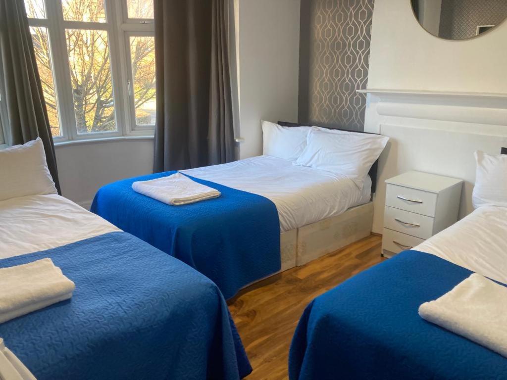 Twin Towerd Hotel Londyn Zewnętrze zdjęcie